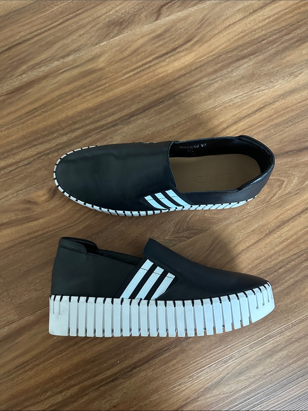 Silent D Becca Leather Platform Slip On